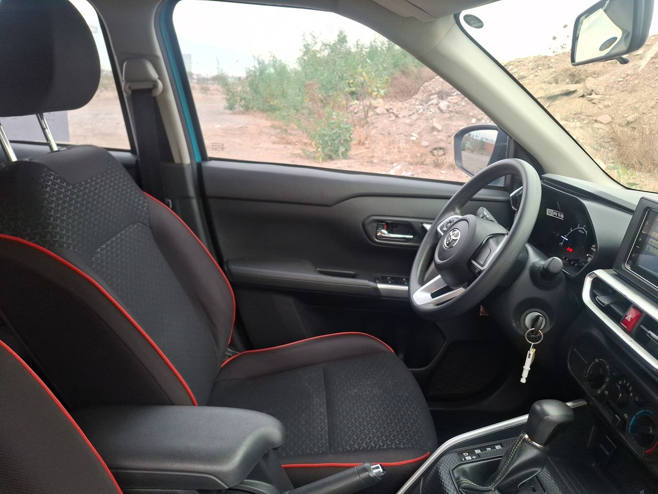 Toyota Raize — foto 8 de 21