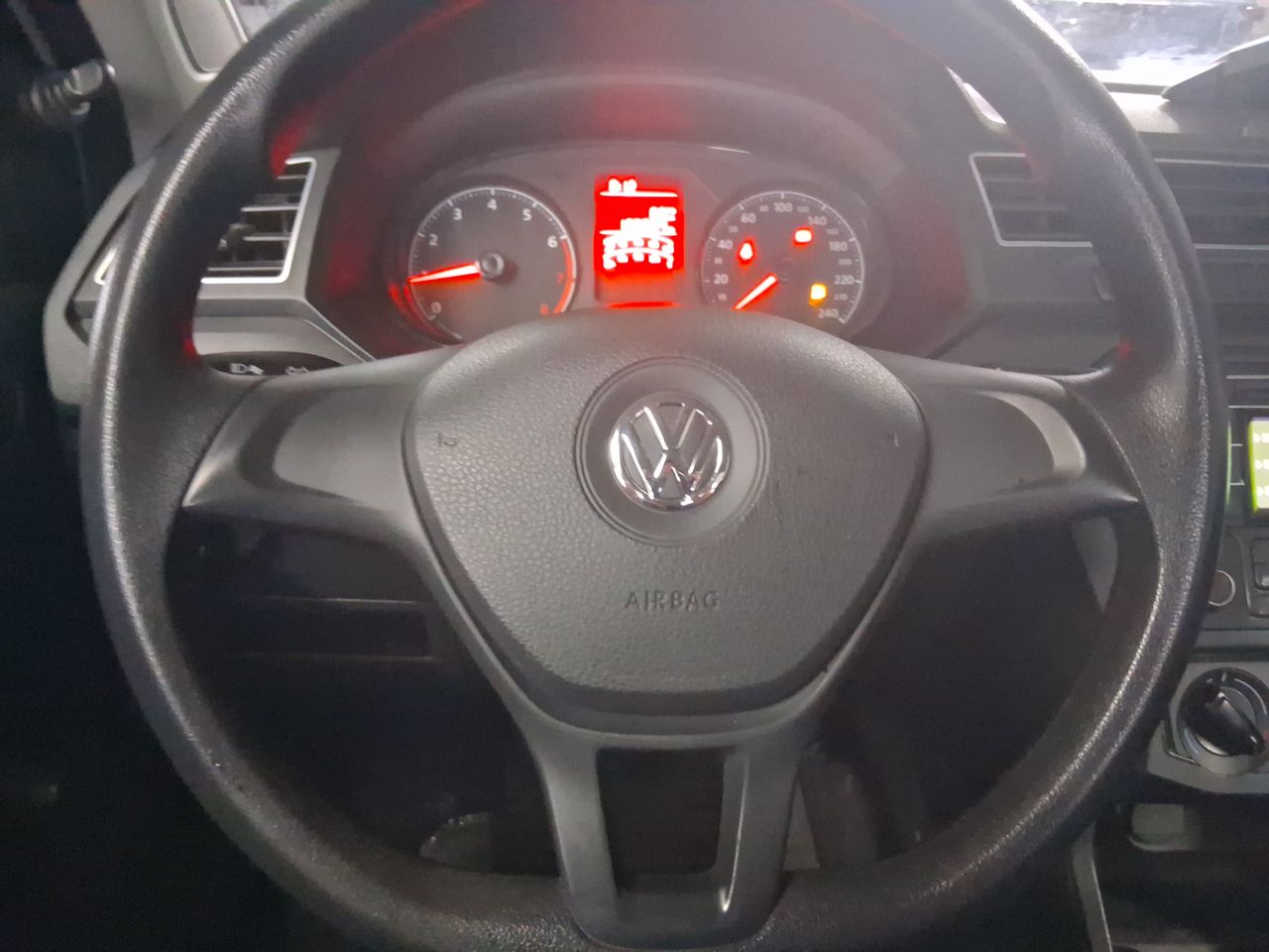 Volkswagen Saveiro — foto 21 de 28
