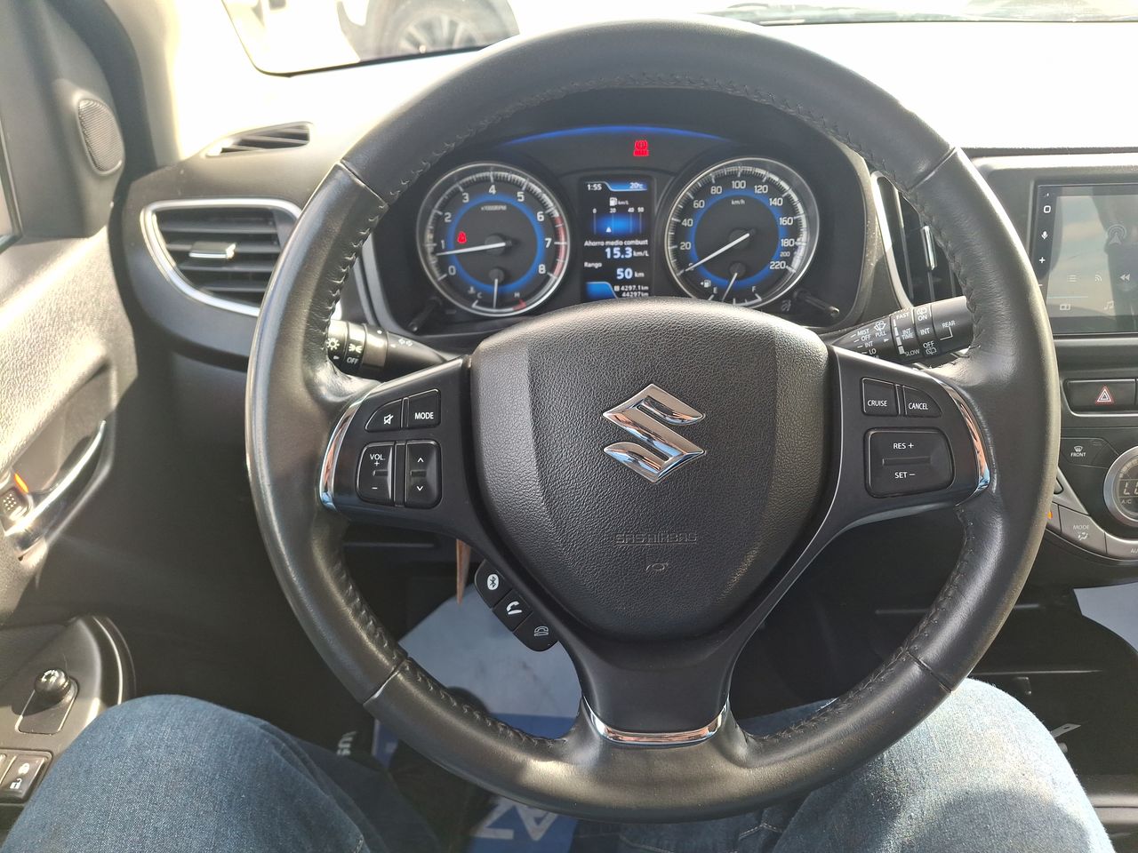 SUZUKI - 23