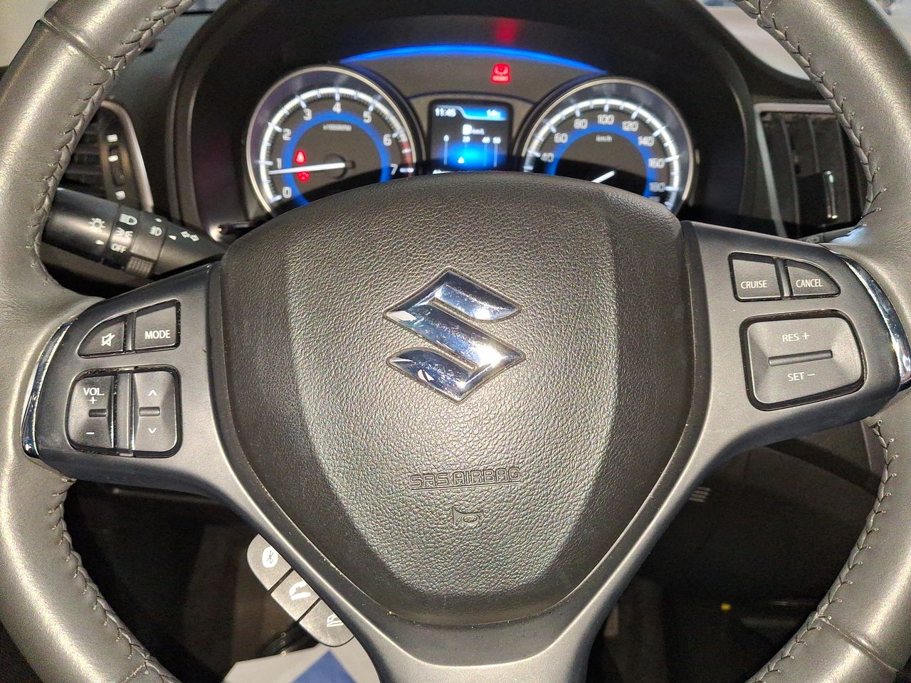 SUZUKI - 26