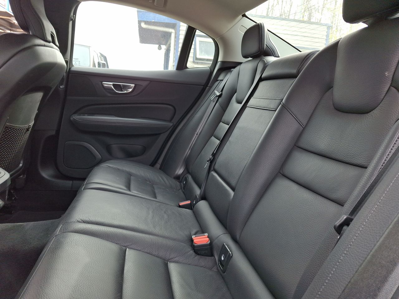 VOLVO - 33