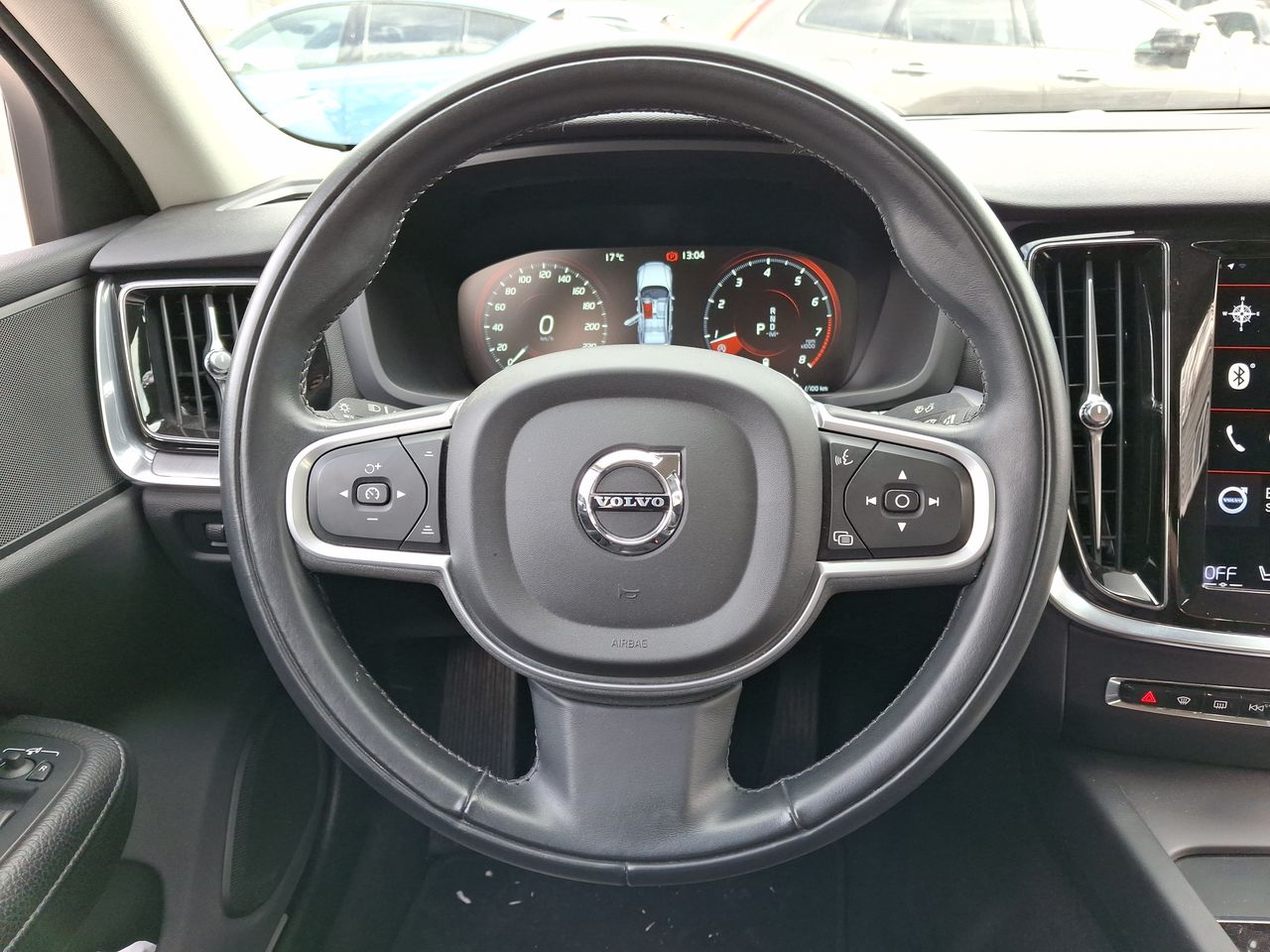 VOLVO - 25