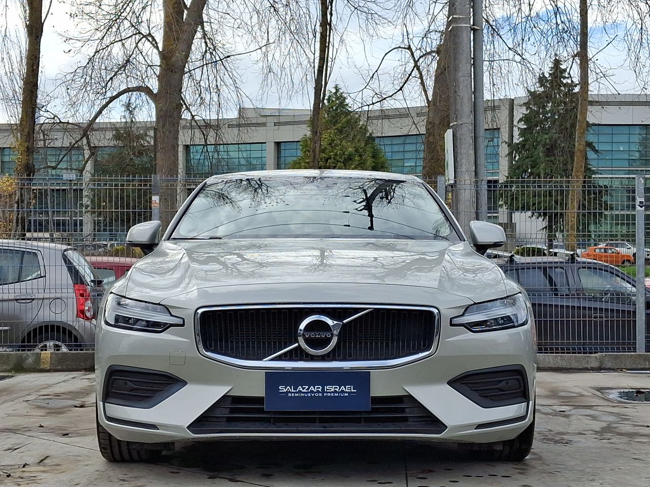 VOLVO - 2