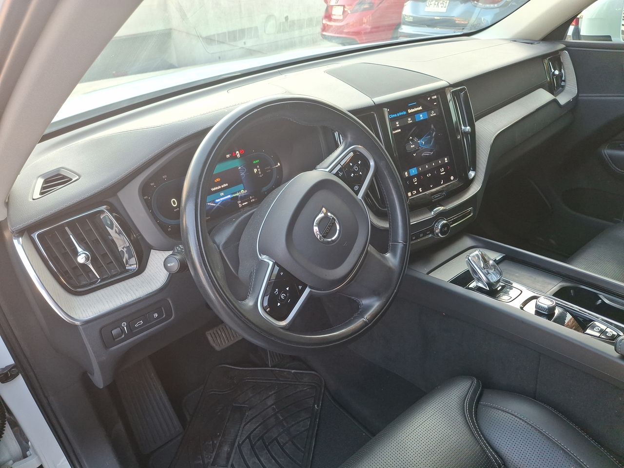 VOLVO - 30