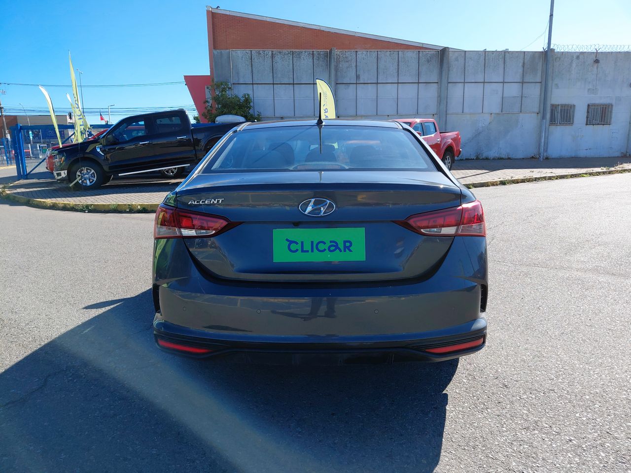 HYUNDAI - 6