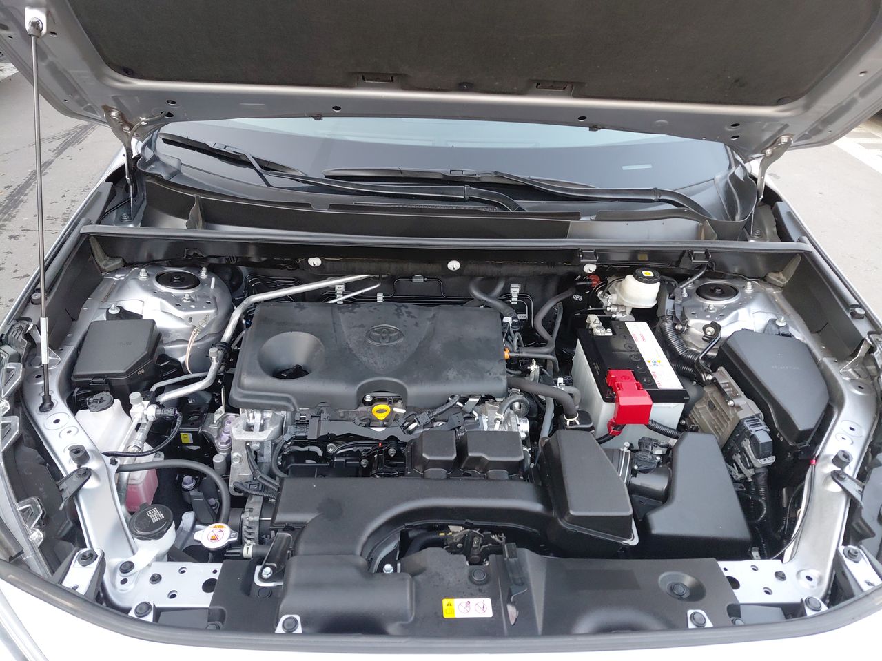 Toyota RAV4 — foto 17 de 35