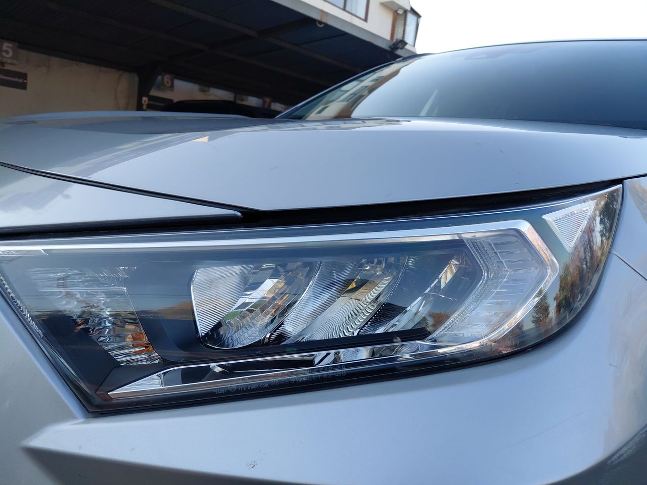 Toyota RAV4 — foto 18 de 35