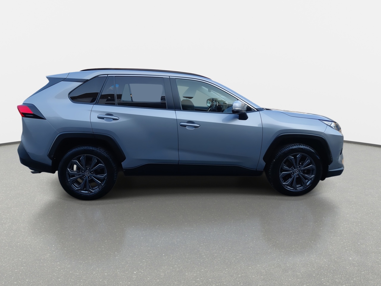 Toyota RAV4 — foto 9 de 35