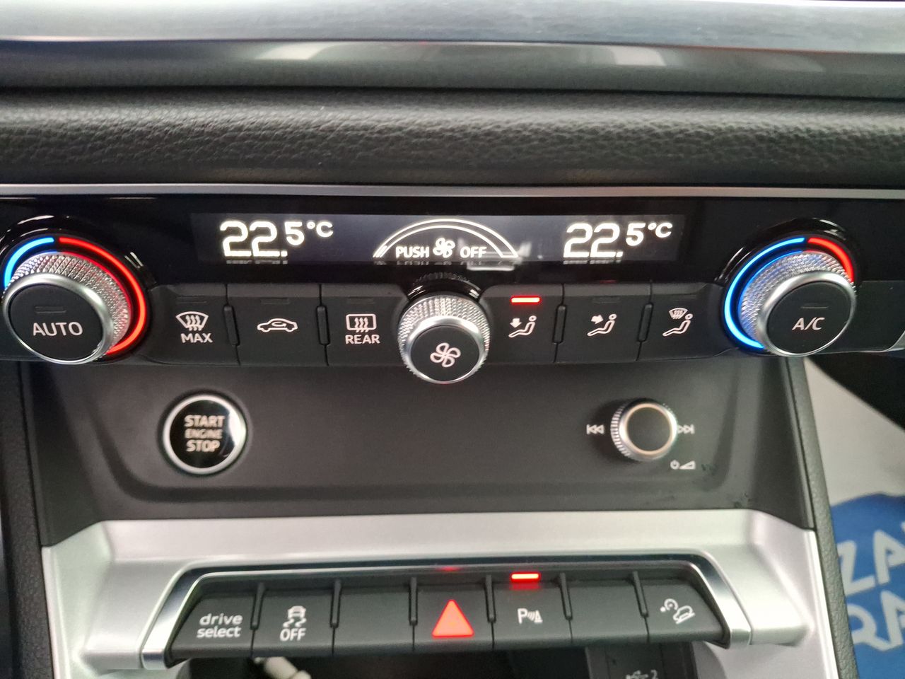 AUDI - 29
