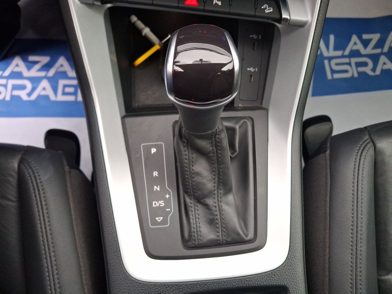 AUDI - 30