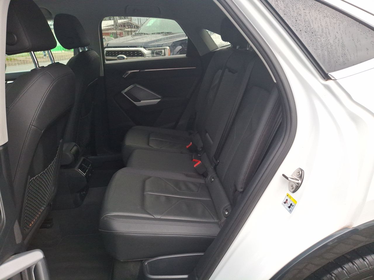 AUDI - 33