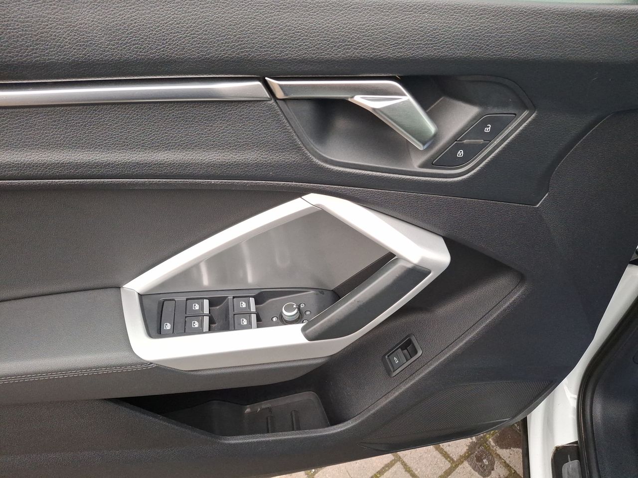 AUDI - 21