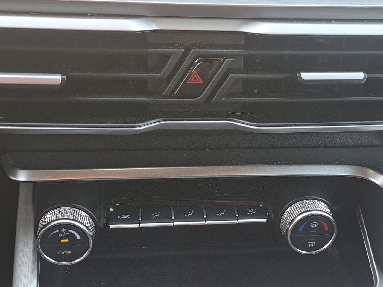 GEELY - 20