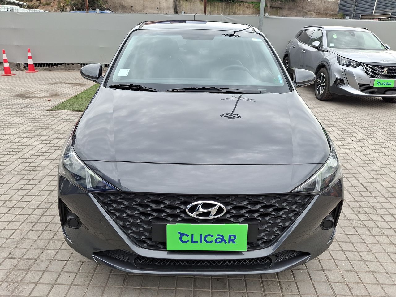 HYUNDAI - 2