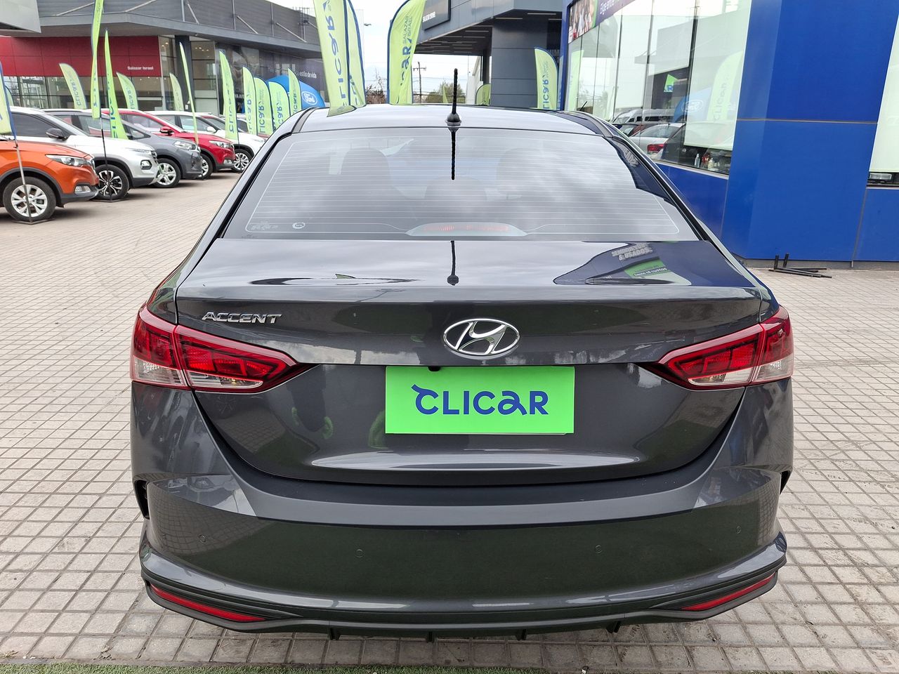 HYUNDAI - 6