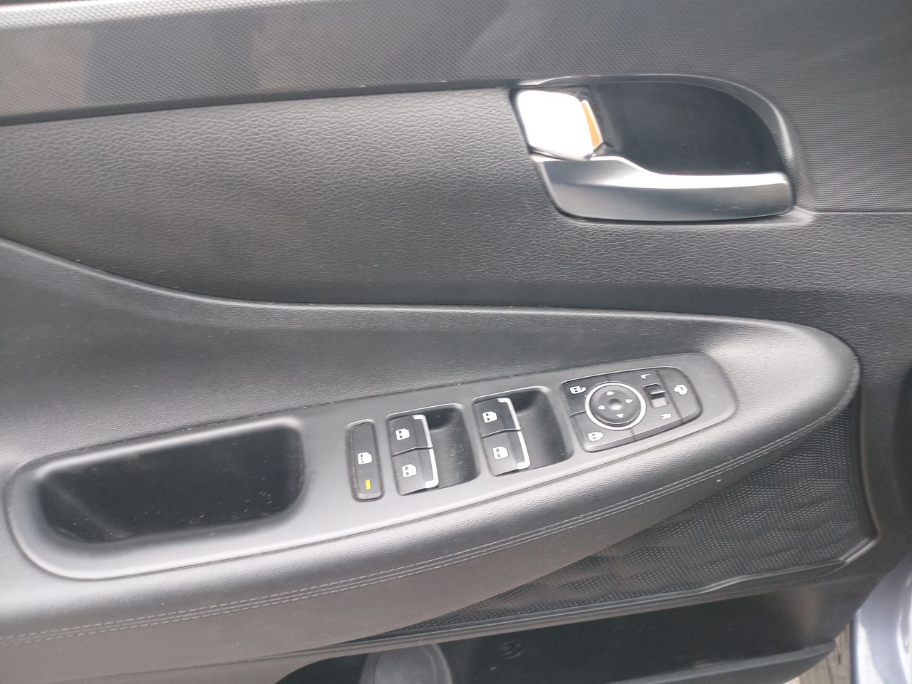 HYUNDAI - 11