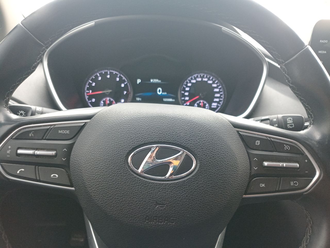 HYUNDAI - 15