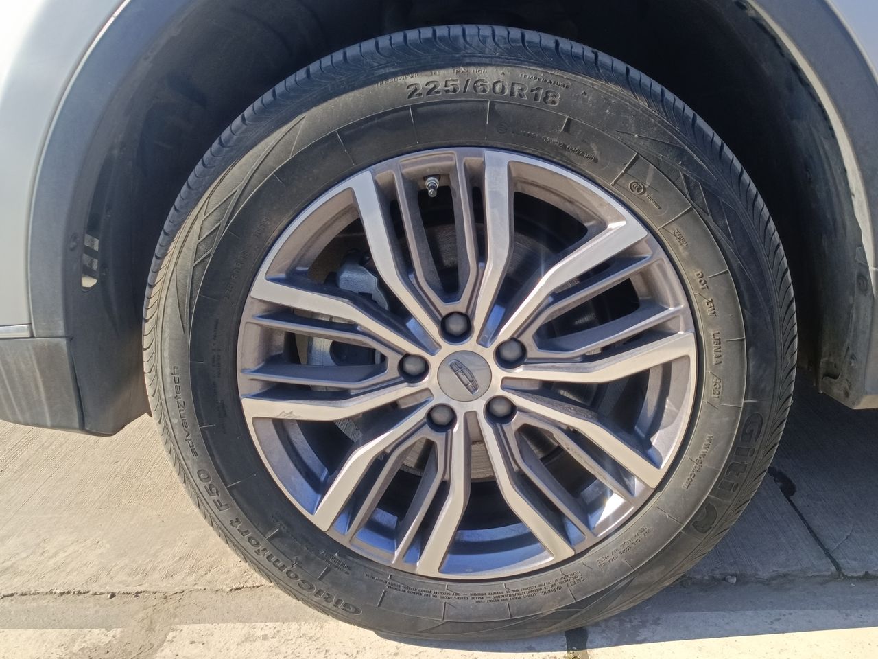 GEELY - 17