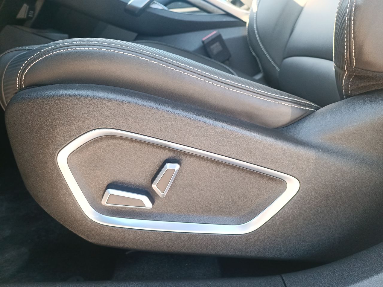 GEELY - 23