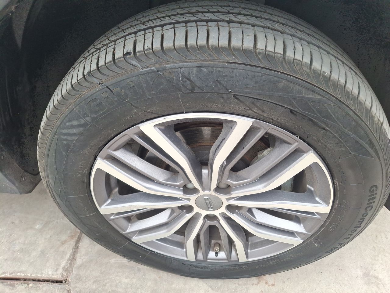 GEELY - 17