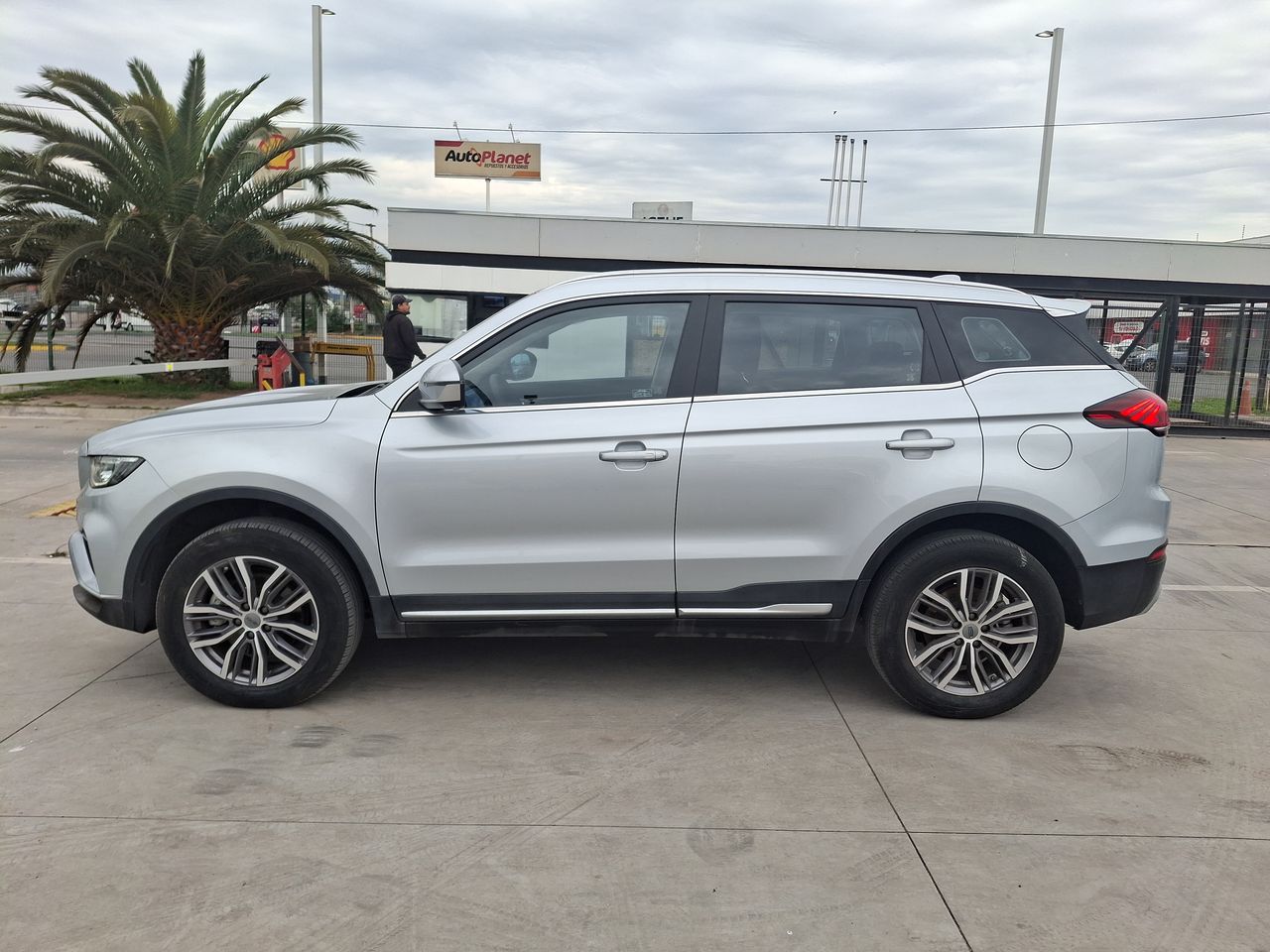 GEELY - 4
