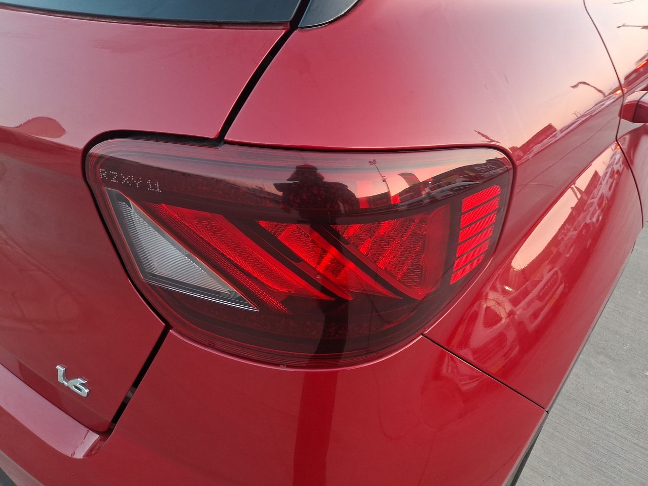 HYUNDAI - 19