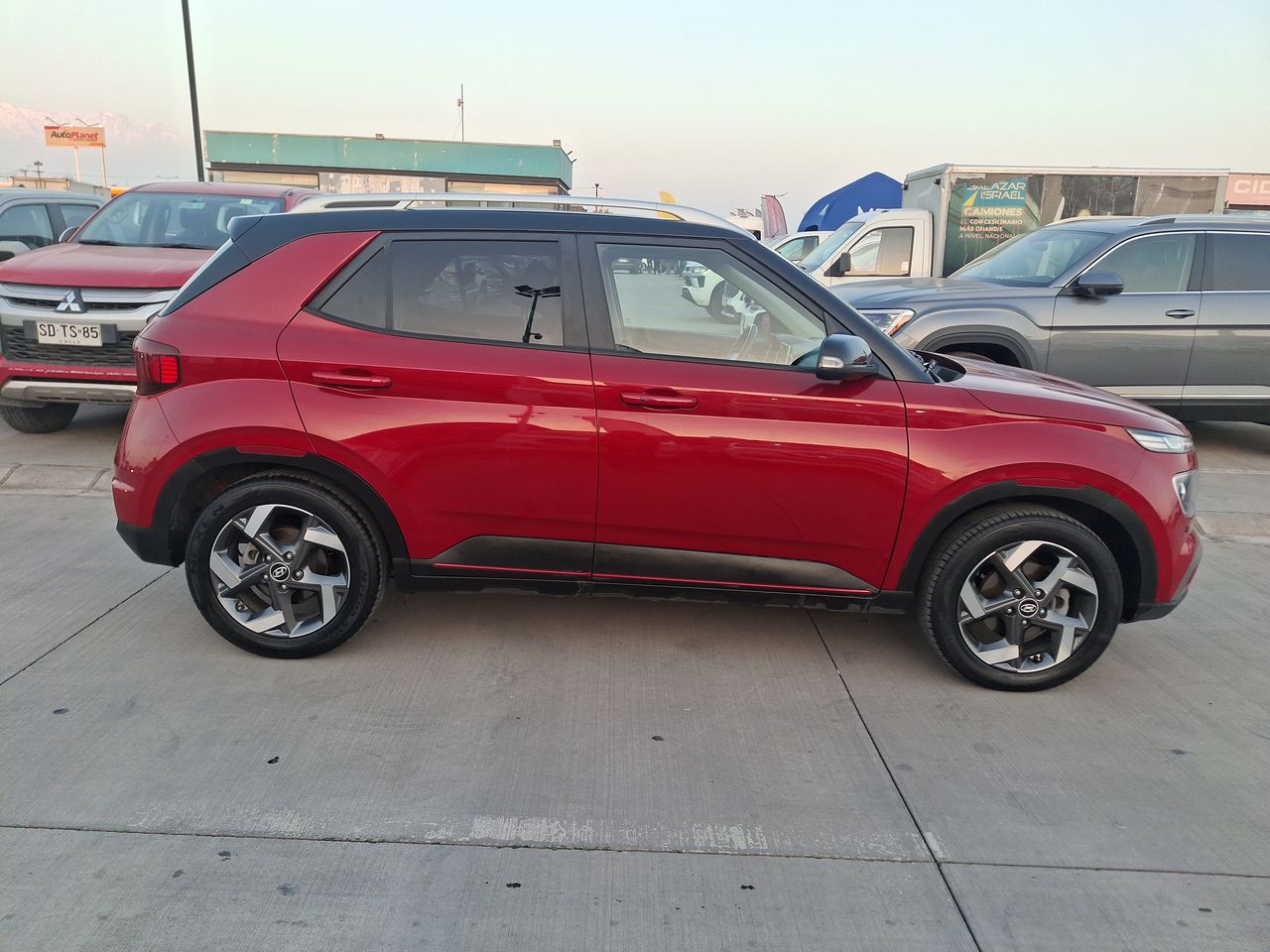 HYUNDAI - 8