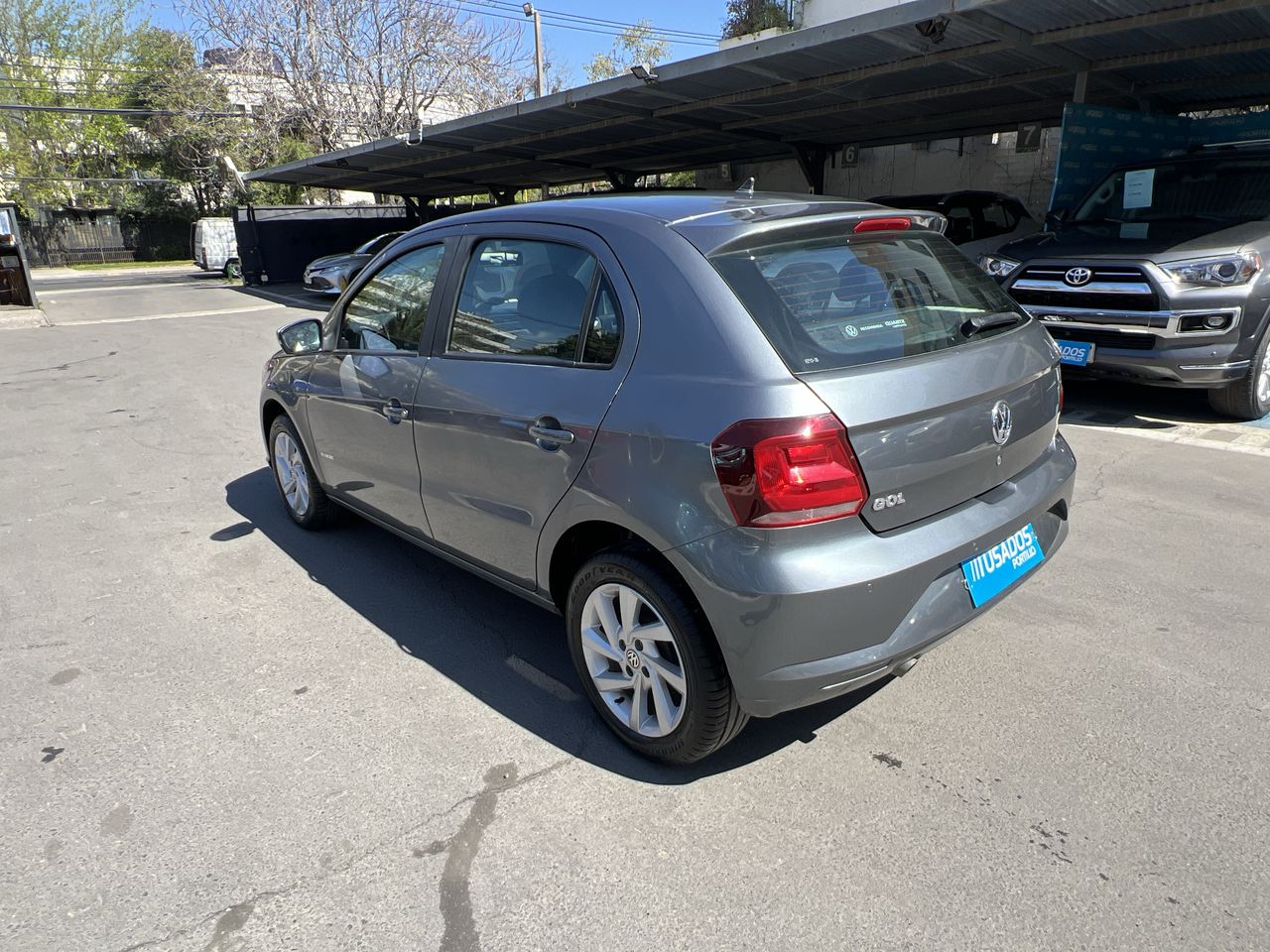 VOLKSWAGEN - 5