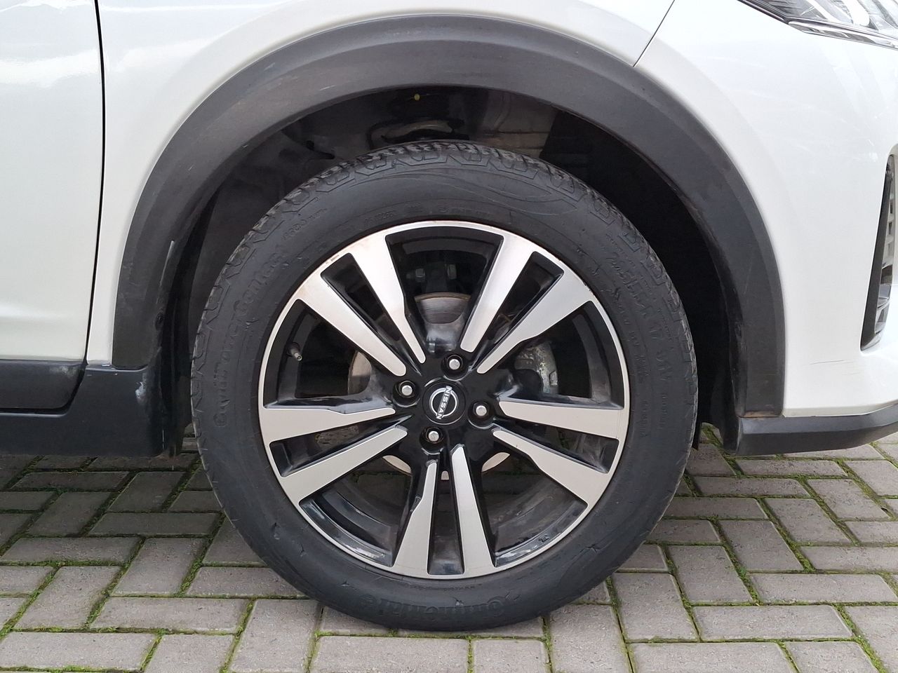 NISSAN - 17