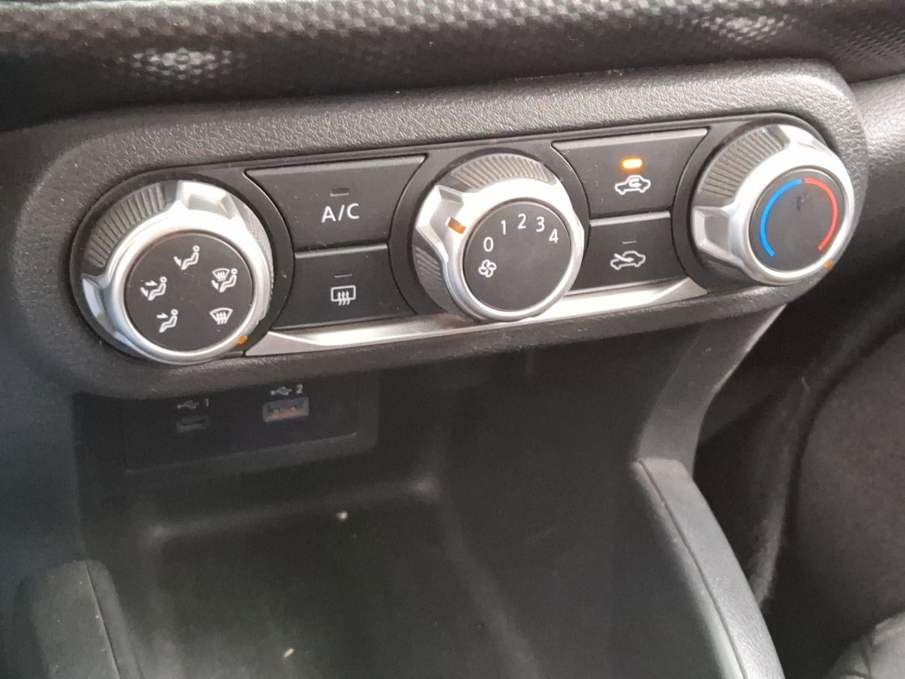 NISSAN - 27