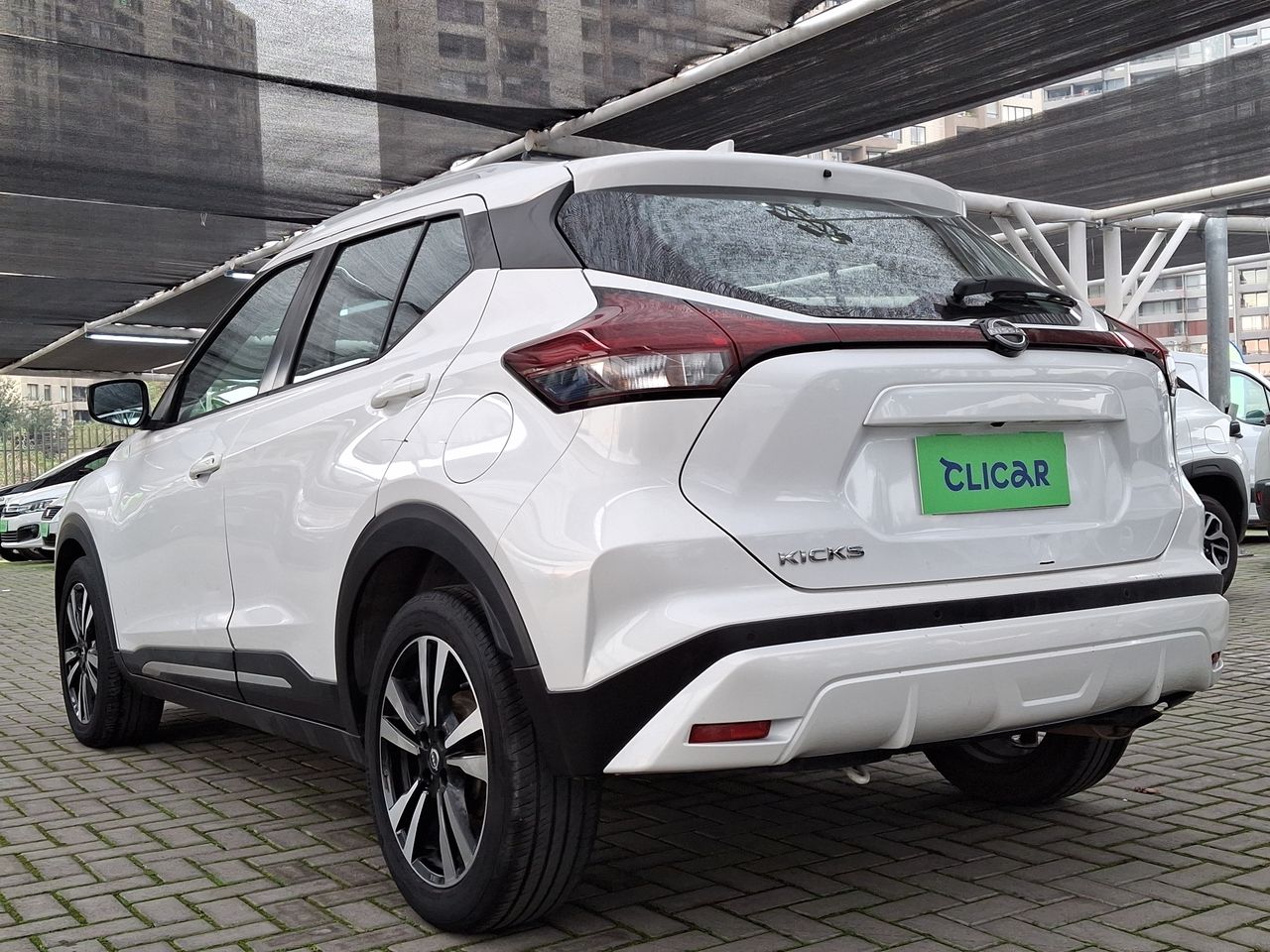 NISSAN - 5