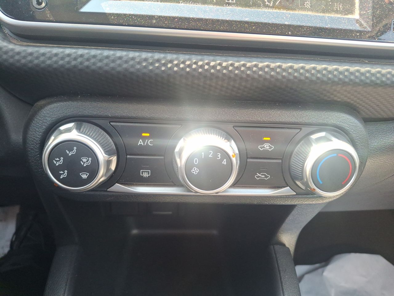 NISSAN - 26