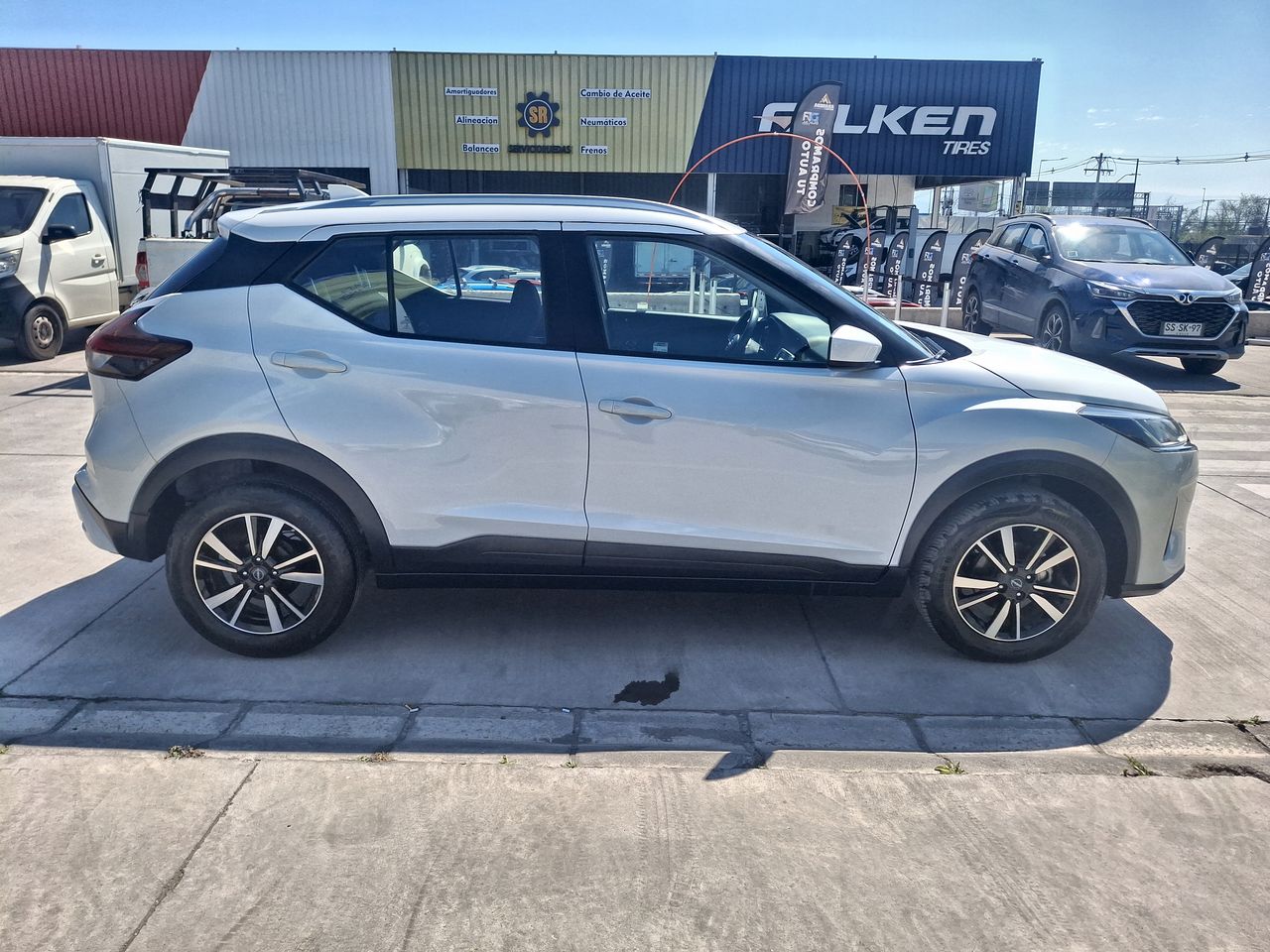NISSAN - 8