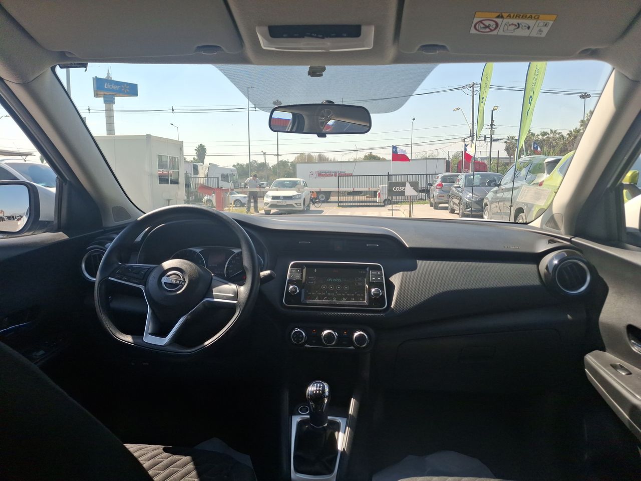 NISSAN - 15