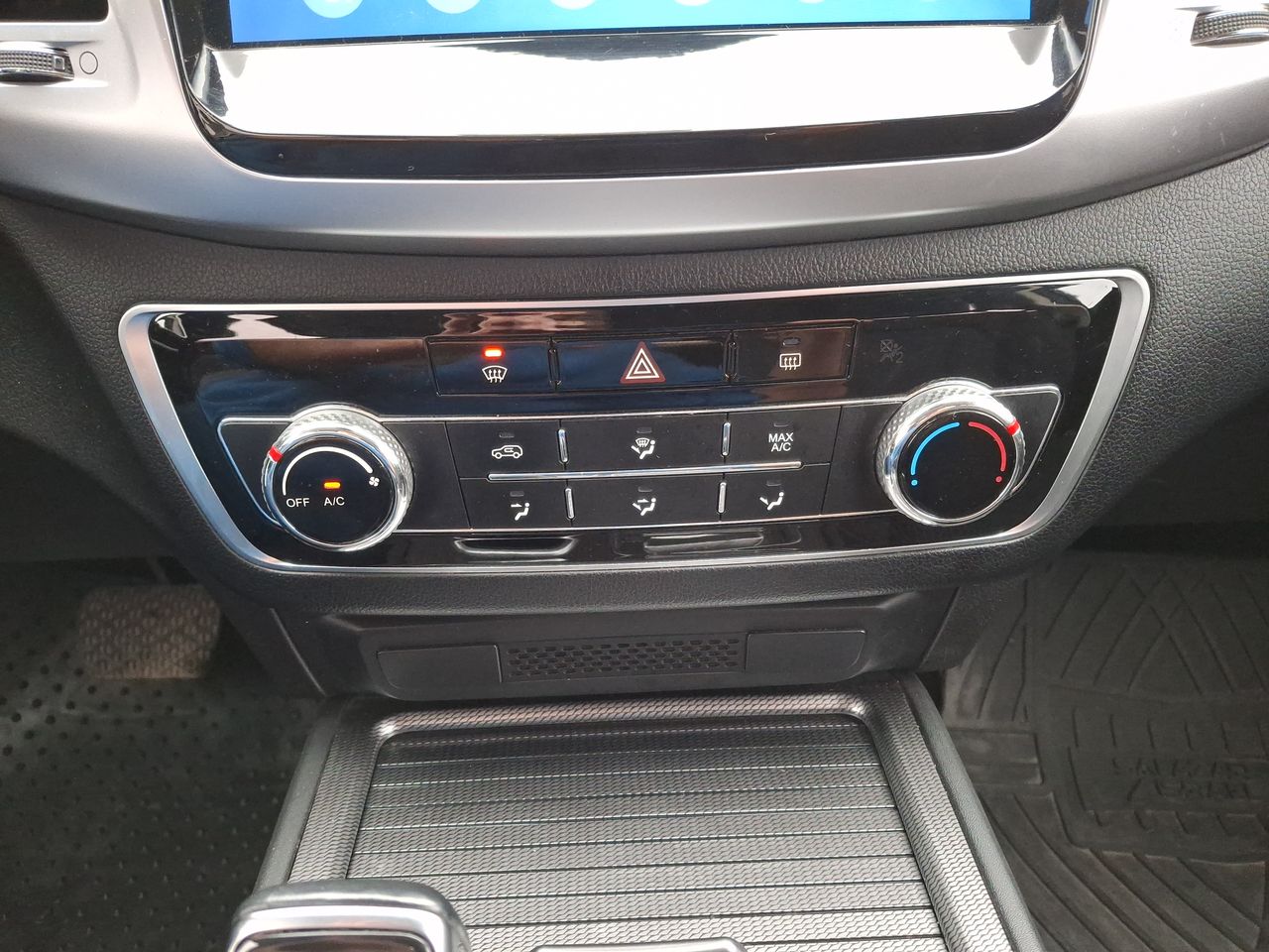 SSANGYONG - 21