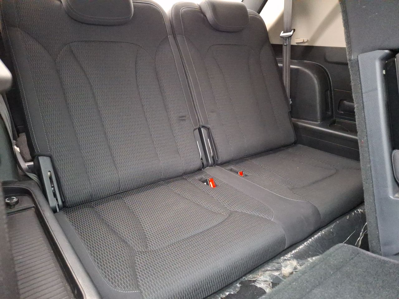 SSANGYONG - 26