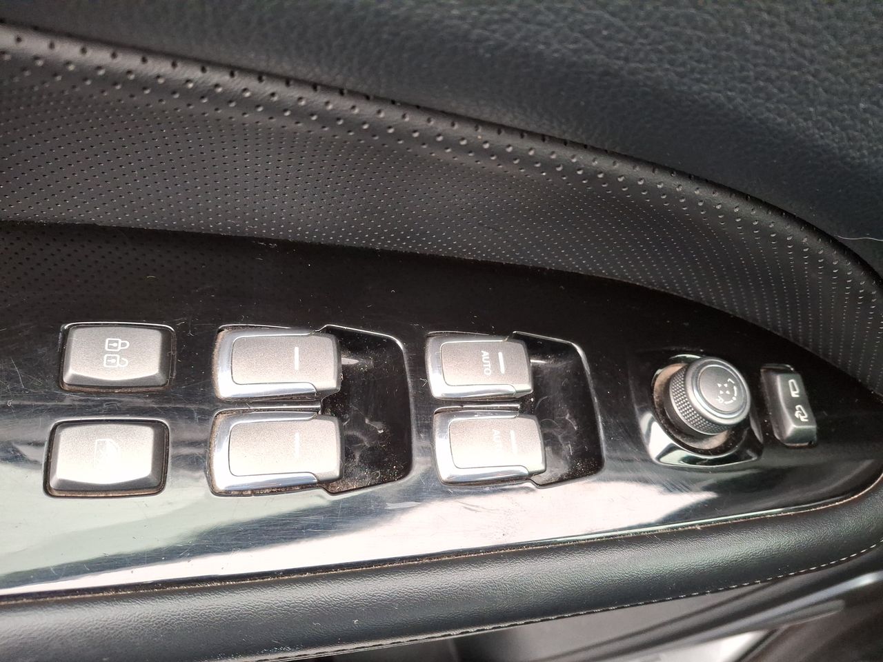 SSANGYONG - 14