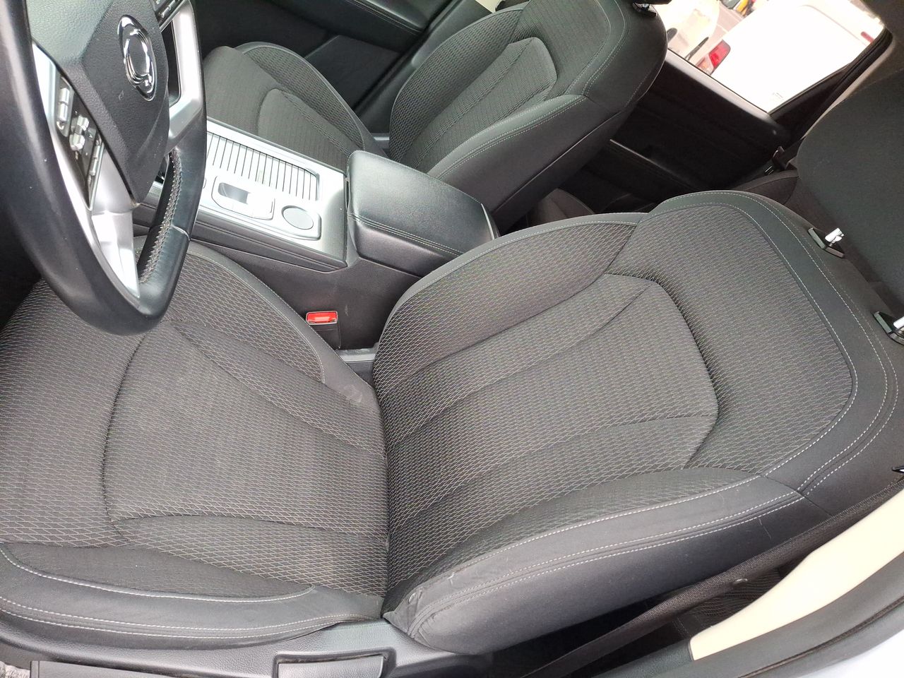 SSANGYONG - 15