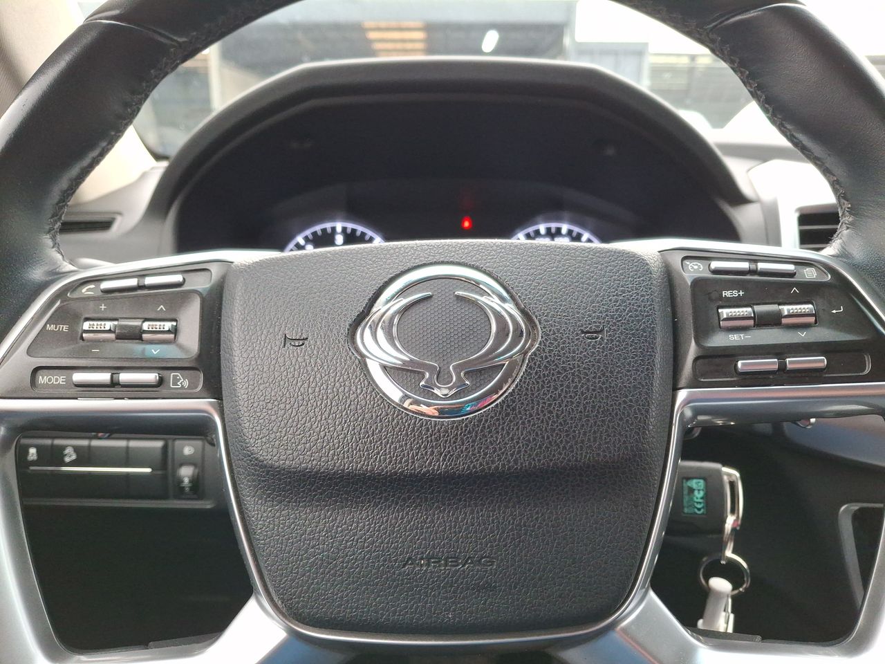SSANGYONG - 17