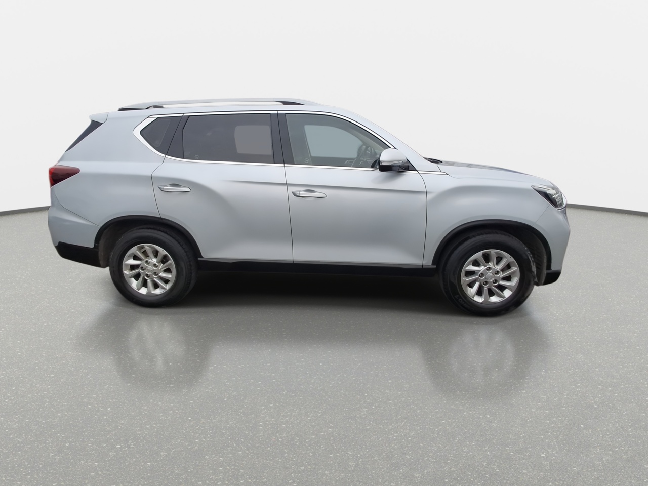 SsangYong Rexton — foto 9 de 35