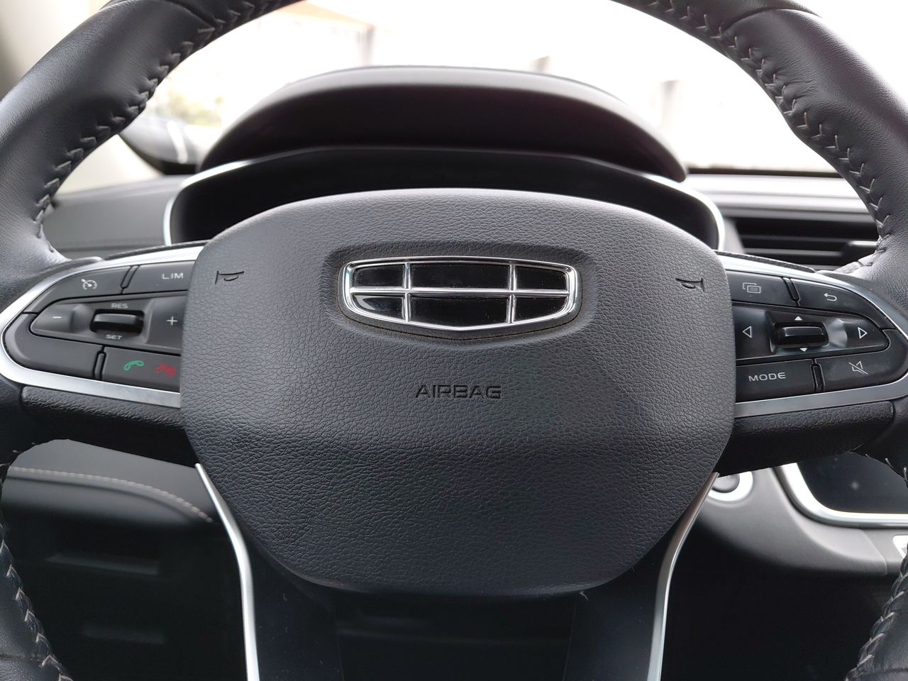 Ford F-150 — foto 16 de 24