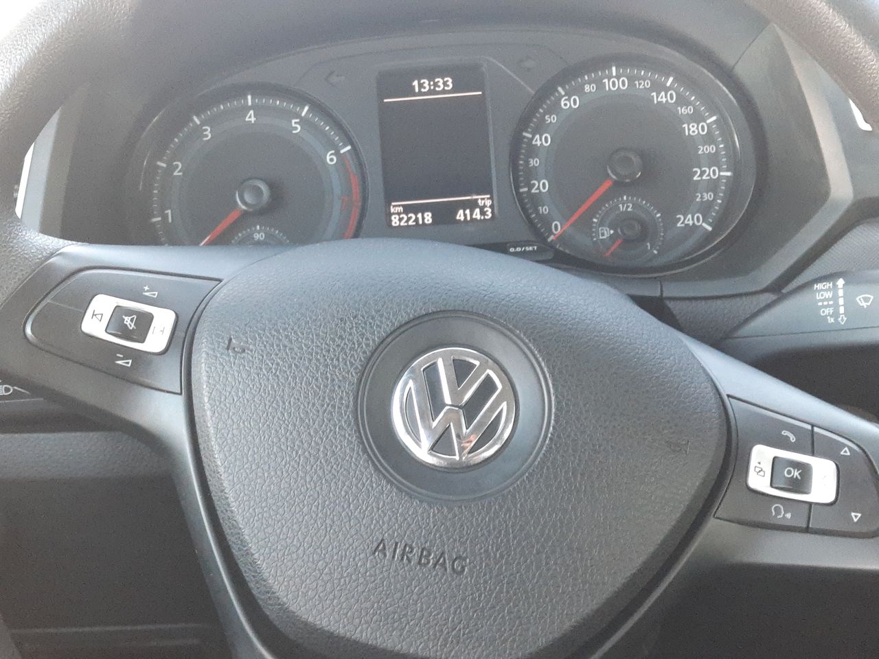 VOLKSWAGEN - 19