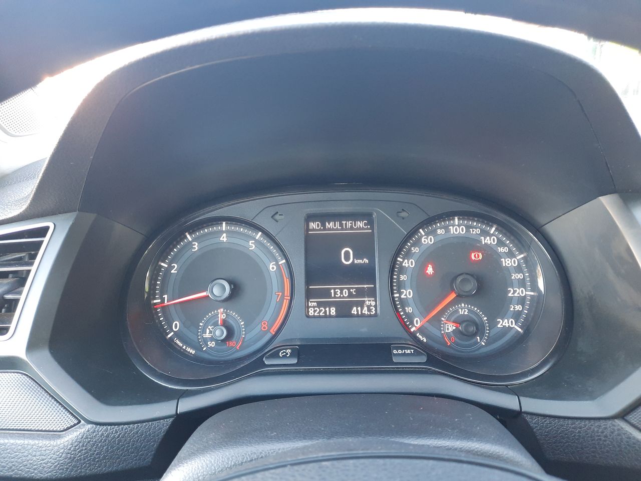 VOLKSWAGEN - 20
