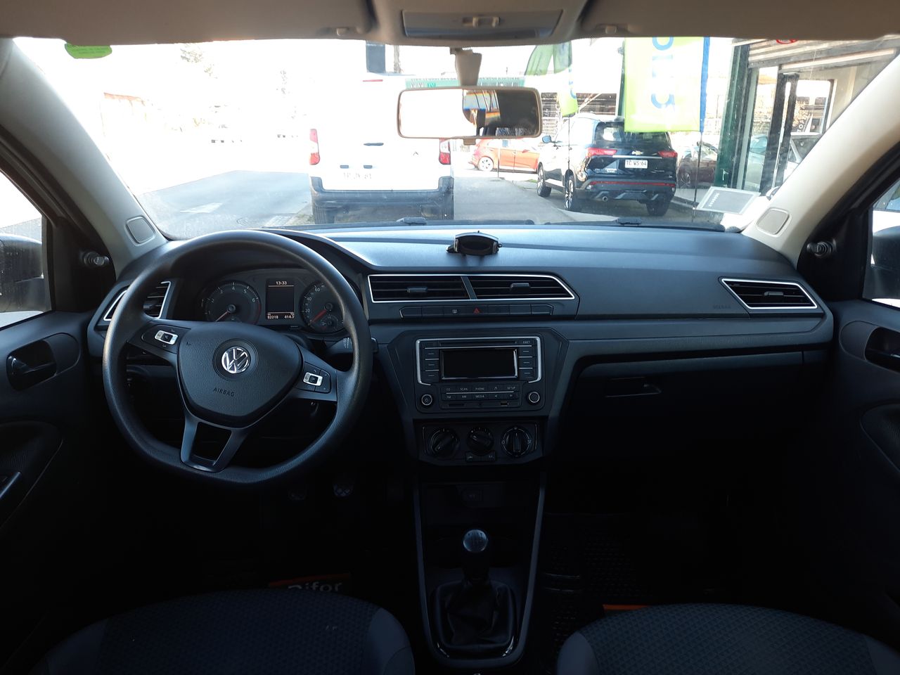 VOLKSWAGEN - 24