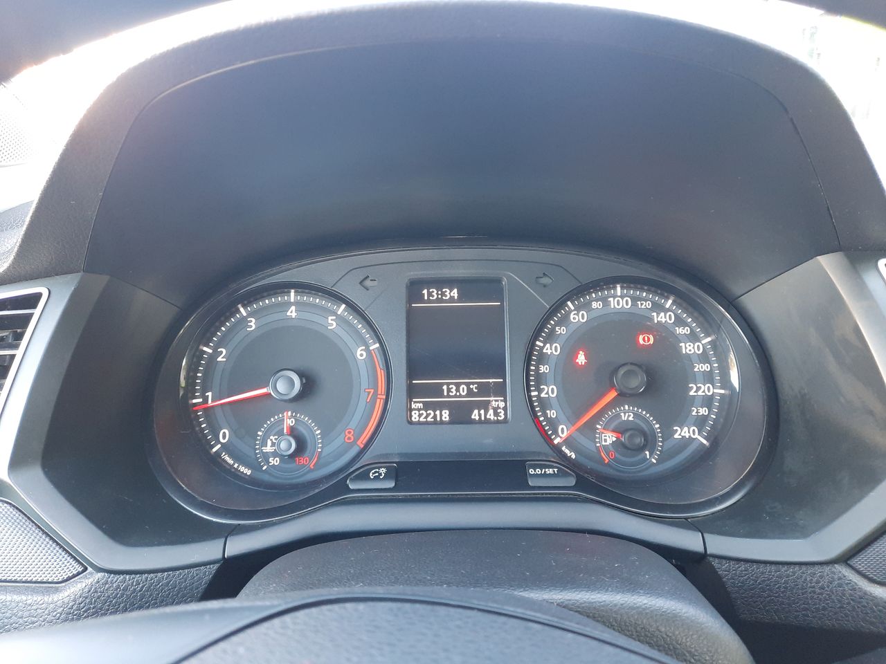 VOLKSWAGEN - 27