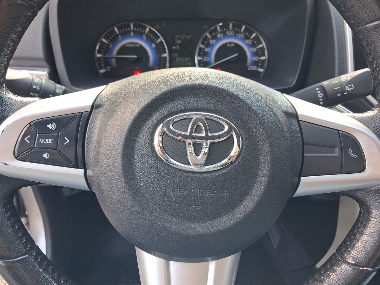 TOYOTA - 24