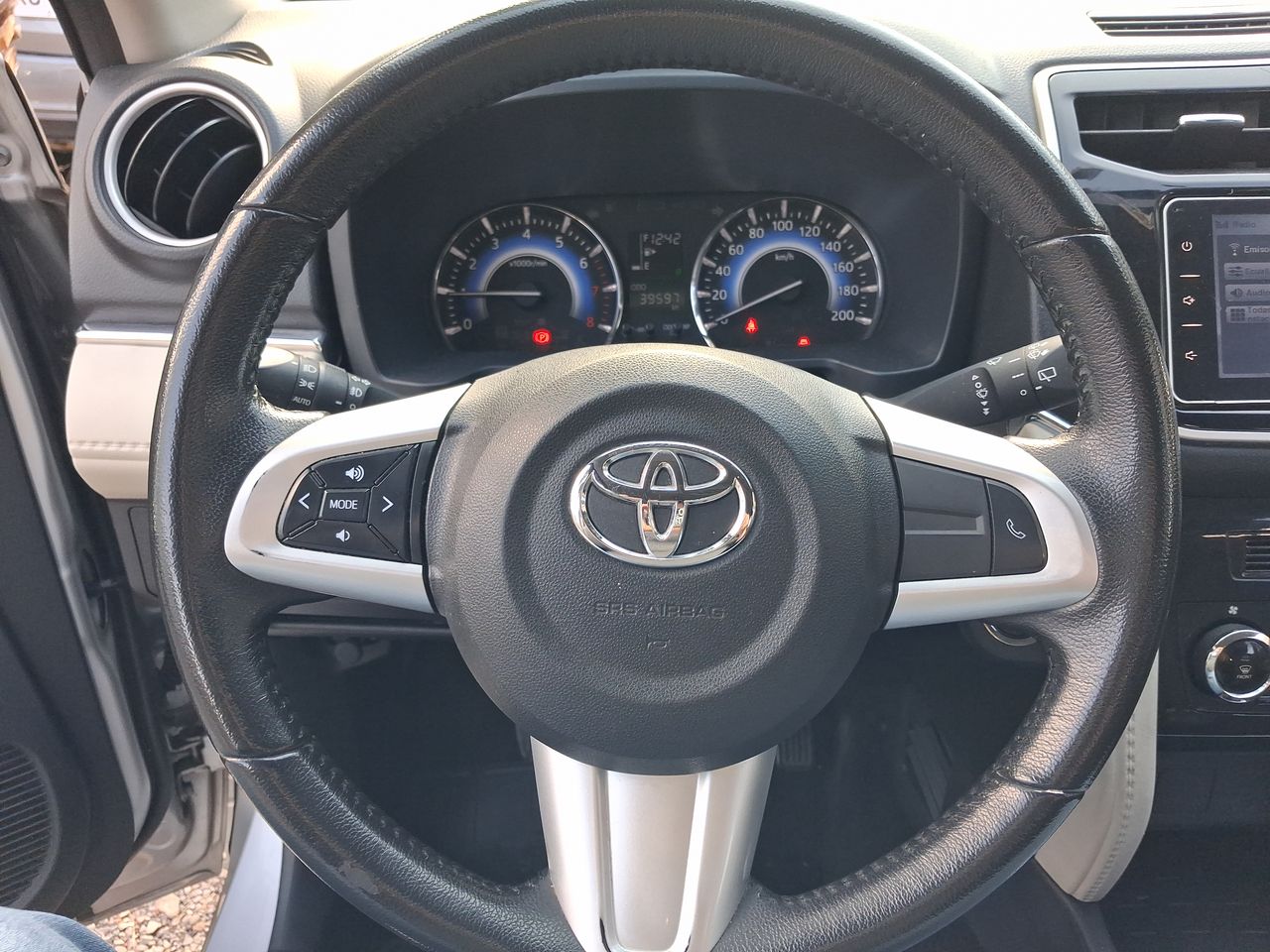 TOYOTA - 23