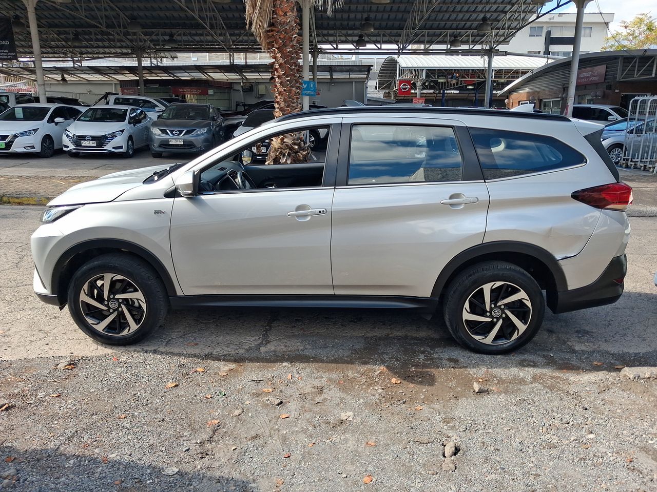 TOYOTA - 4