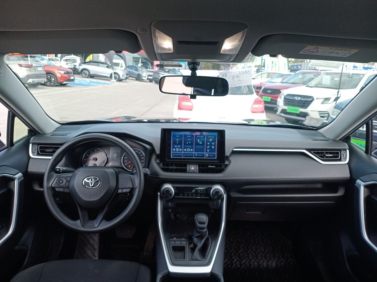 Toyota RAV4 — foto 31 de 34