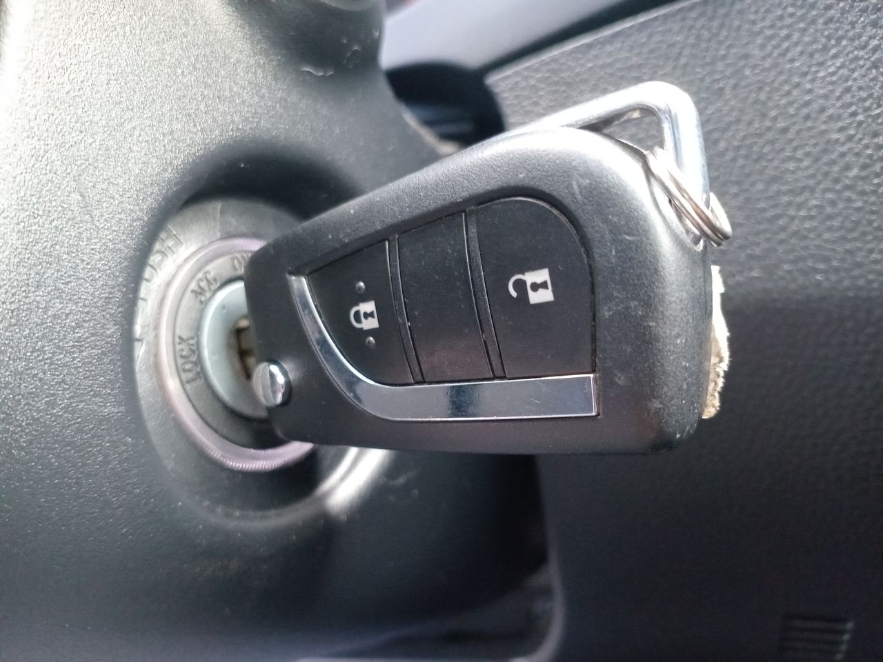 Toyota RAV4 — foto 34 de 34